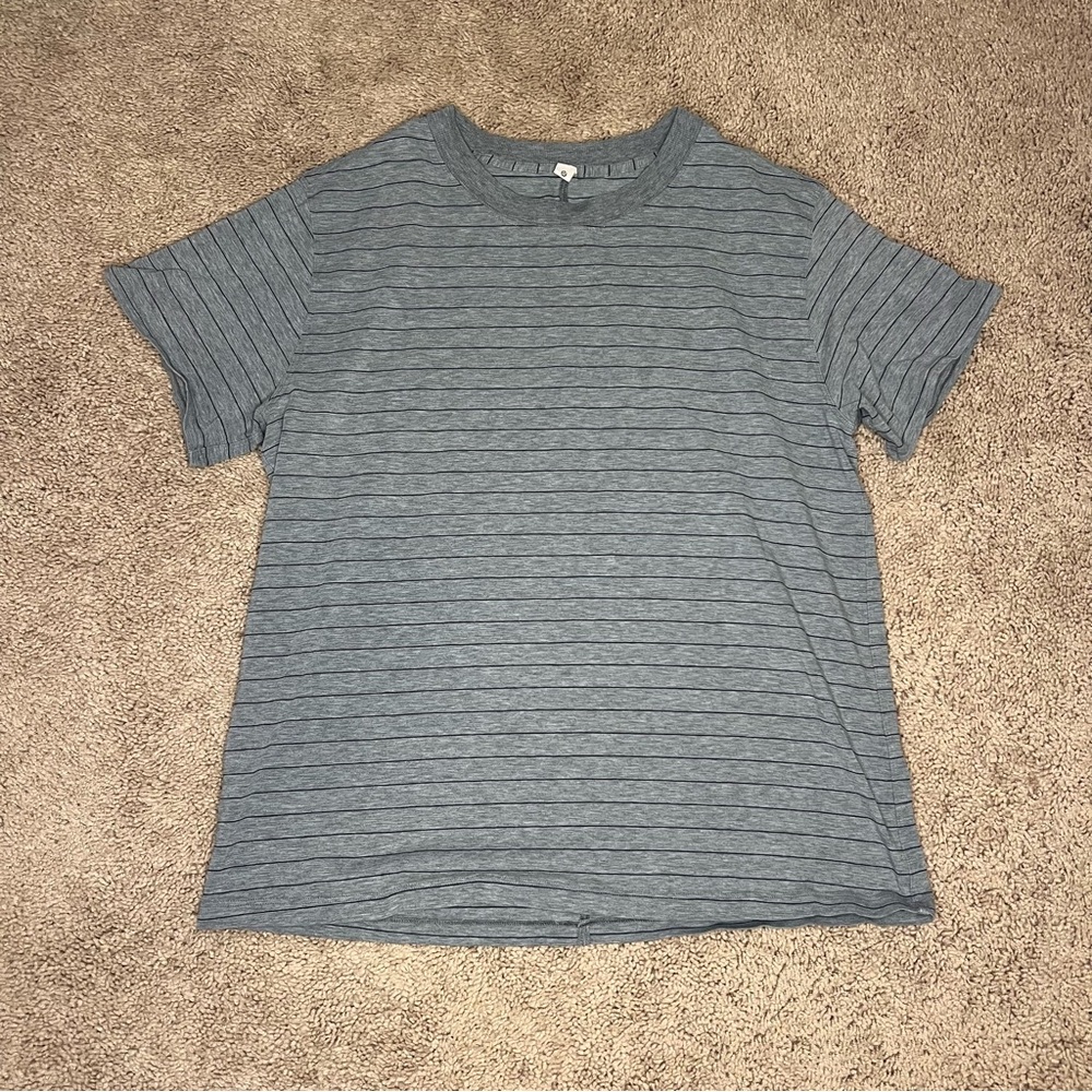 ✨Lululemon All Yours T-Shirt - size 6